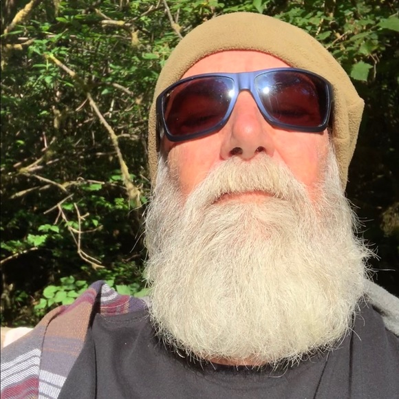 Meet your Posher, Gary - Picture 1 of 1